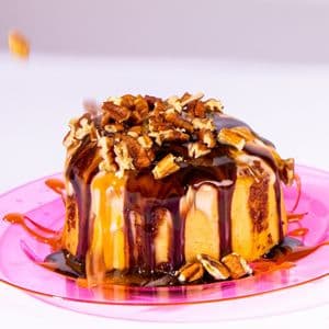 Cinnabon Roll Caramel